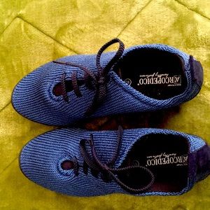 Brand New Arcopedico LA knit Lace Up Shoe size 40